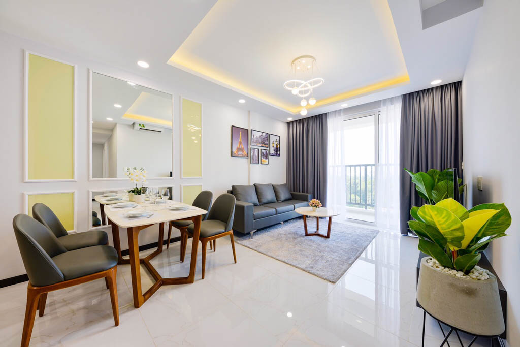 Cho thuê căn hộ 3 phòng ngủ Golden Mansion mặt tiền đường Phổ Quang
